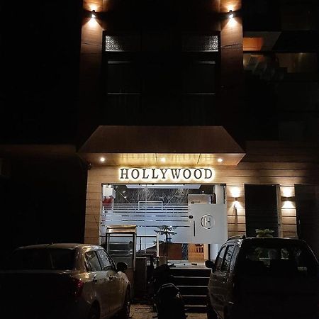 Hotel Hollywood Zirakpur Dış mekan fotoğraf
