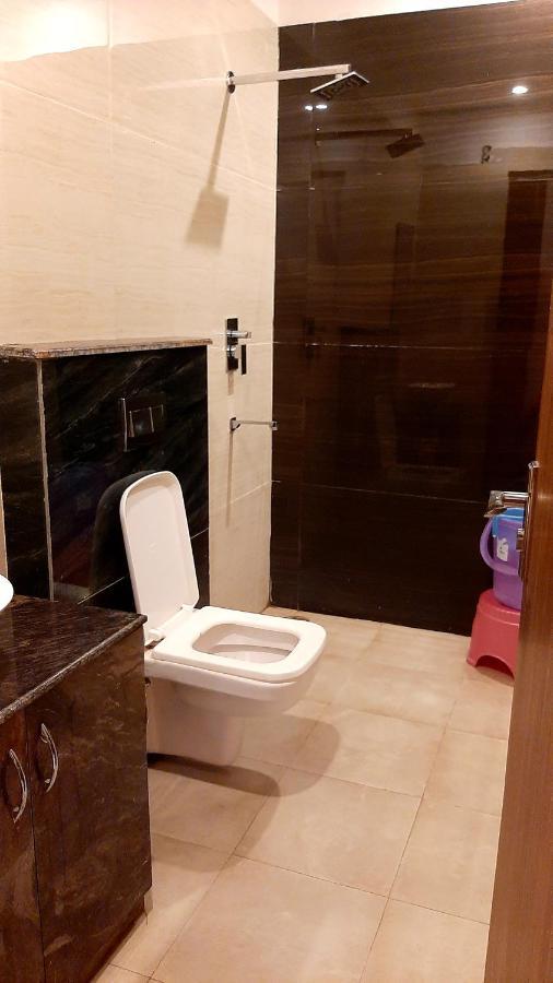 Hotel Hollywood Zirakpur Dış mekan fotoğraf