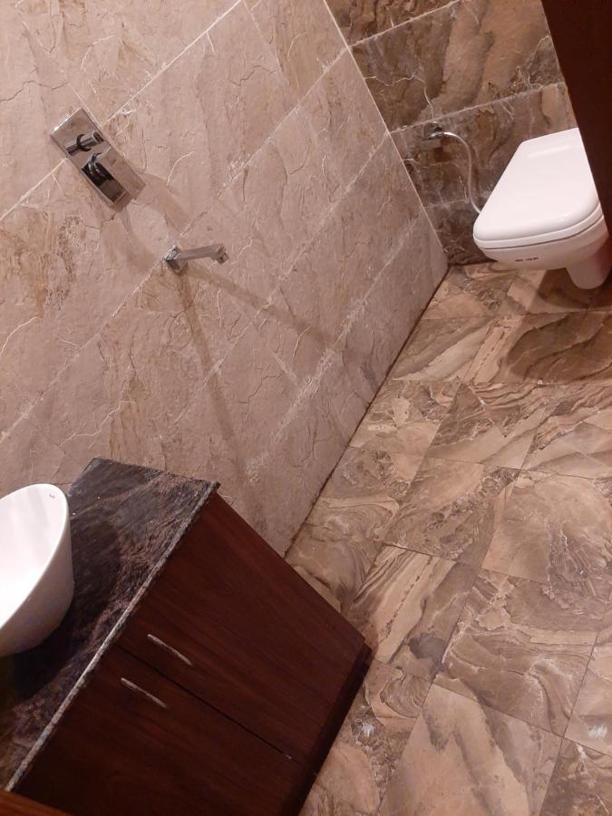 Hotel Hollywood Zirakpur Dış mekan fotoğraf
