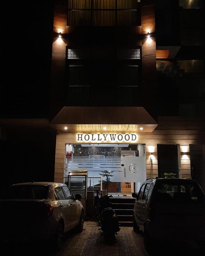 Hotel Hollywood Zirakpur Dış mekan fotoğraf