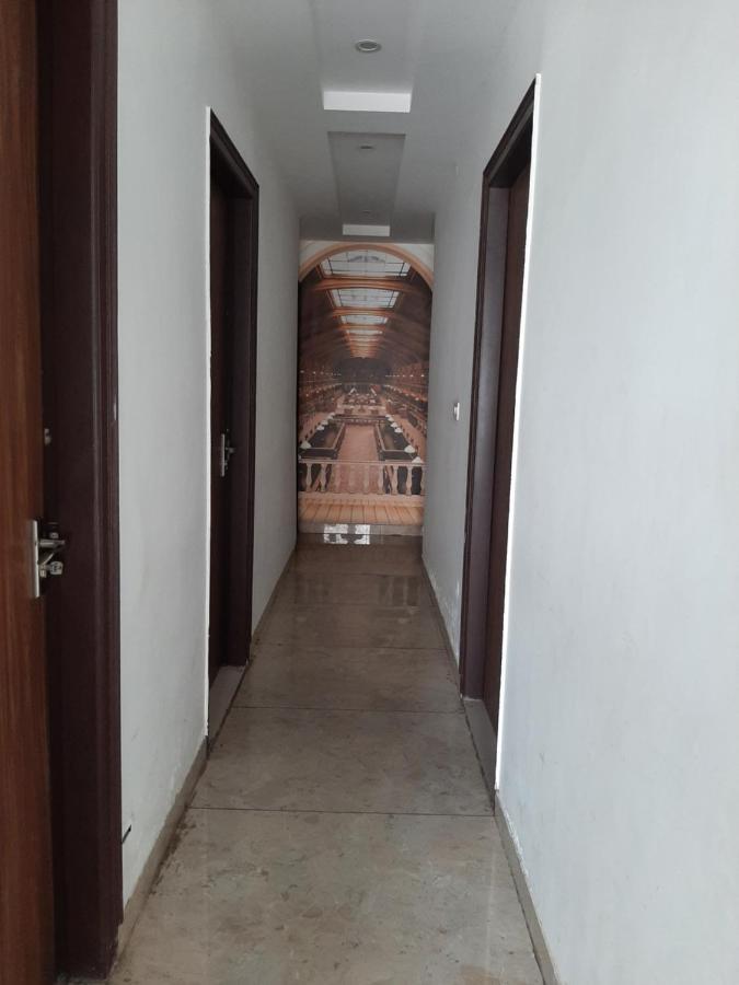 Hotel Hollywood Zirakpur Dış mekan fotoğraf